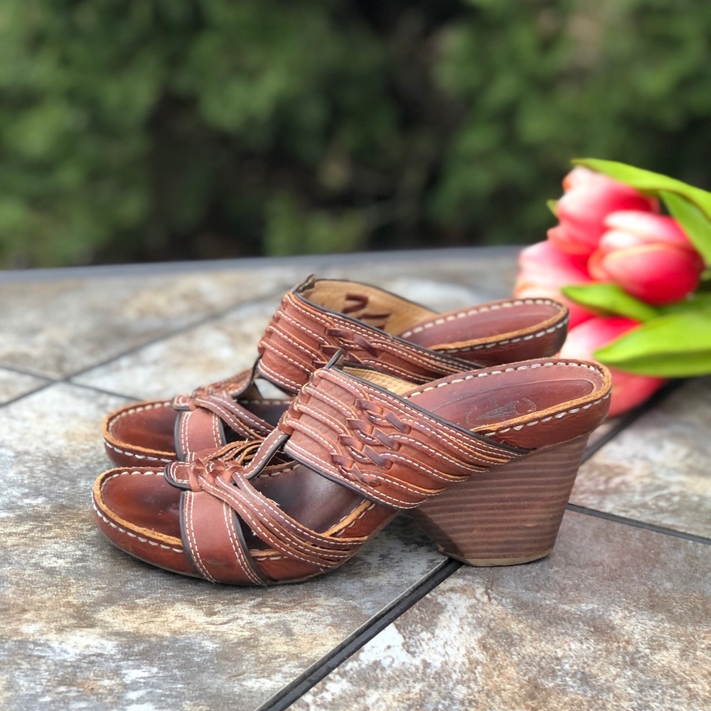 COPY - Frye Sandals Slides 73370 Size 7M Brown Leather Boho Retro